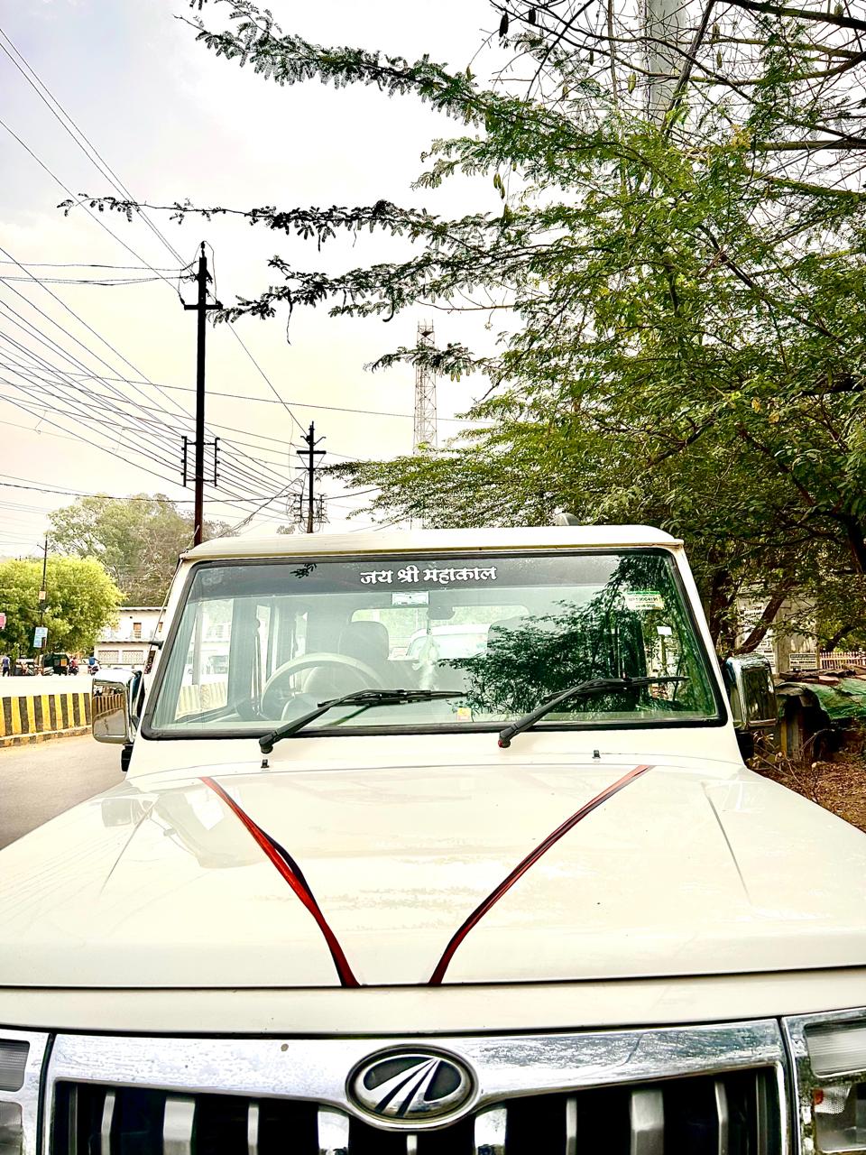 Bolero Car - Shrikant Travels